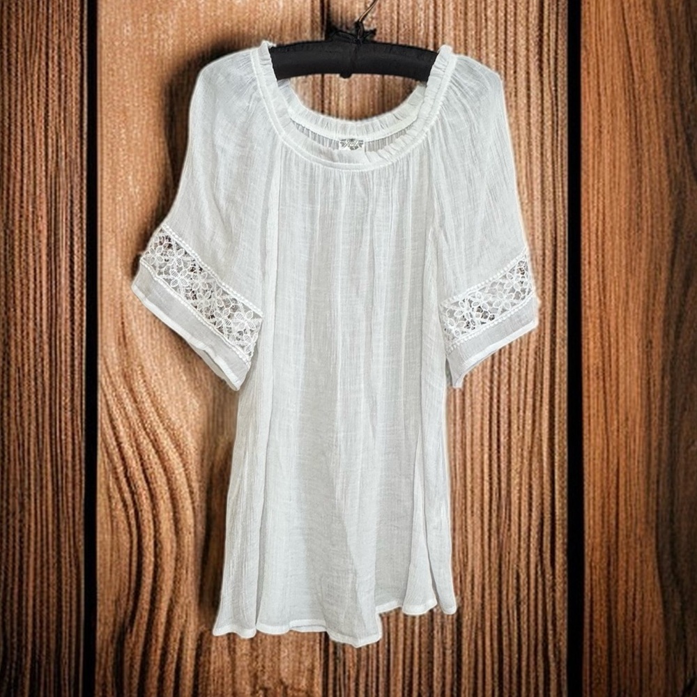 LATE AUGUST FLOWY BLOUSE SIZE 1X